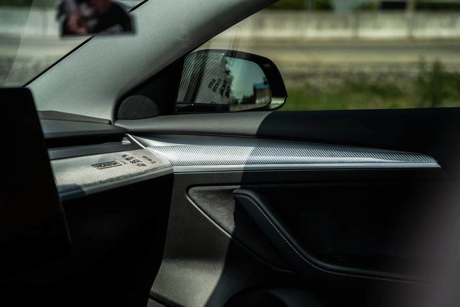 2017-2023 Tesla Model 3/Y - Spectre Fiber Door Trim Replacement - Image 4